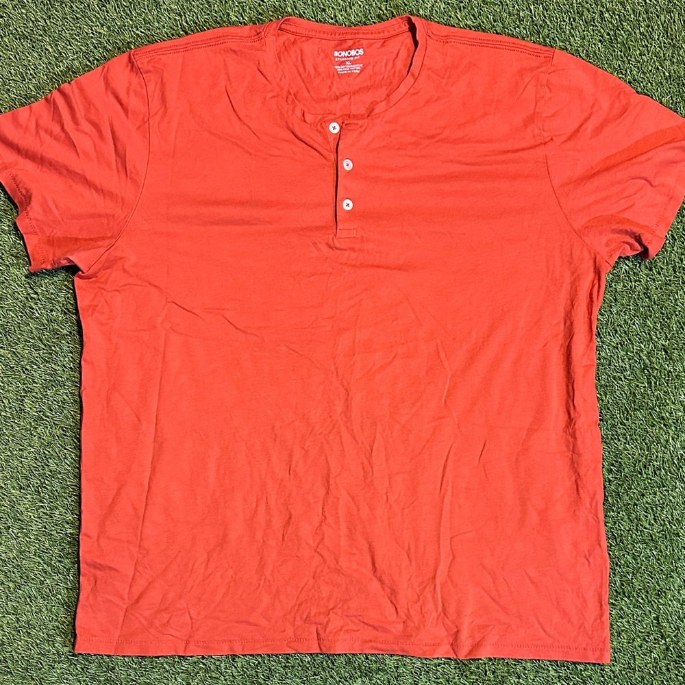 NWOT Men's Vibrant Red Henley Tee